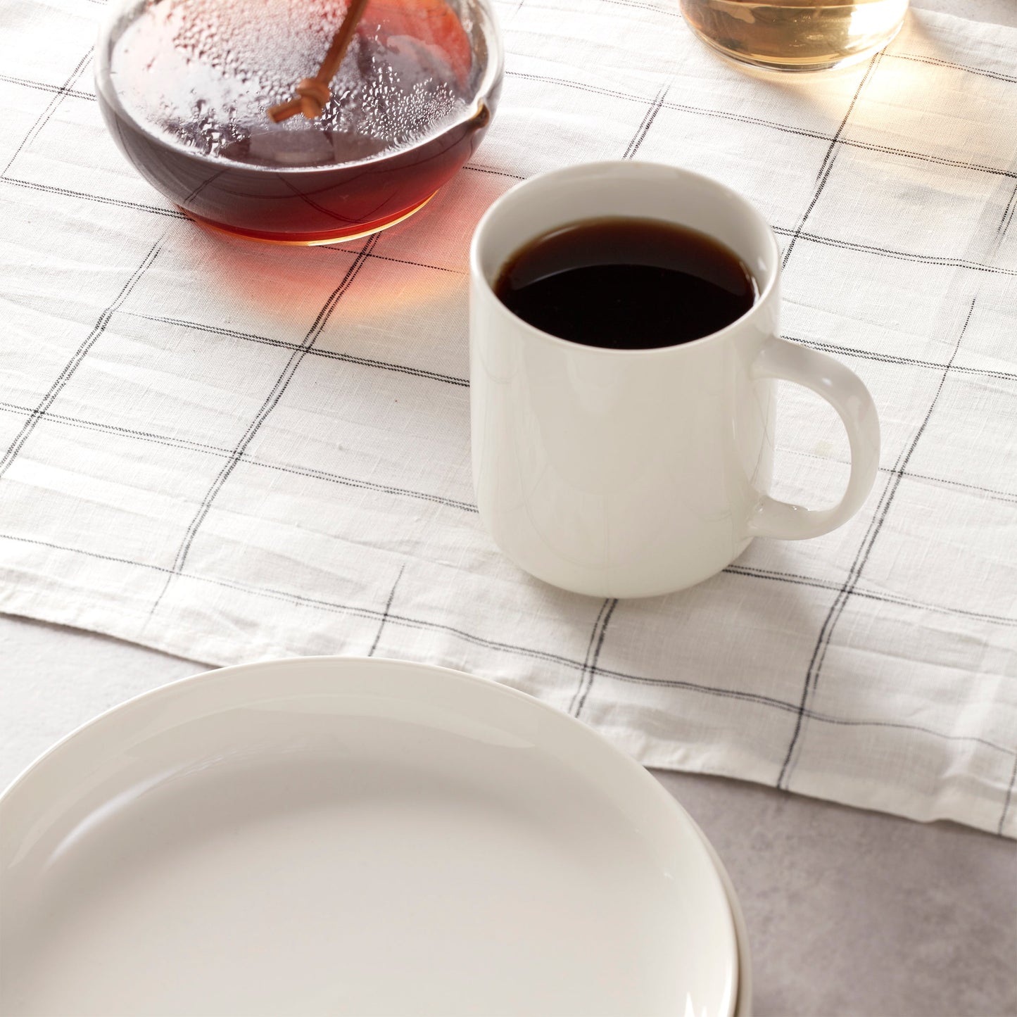 24 Seven White Mugs - Set of 4 VinylsBase