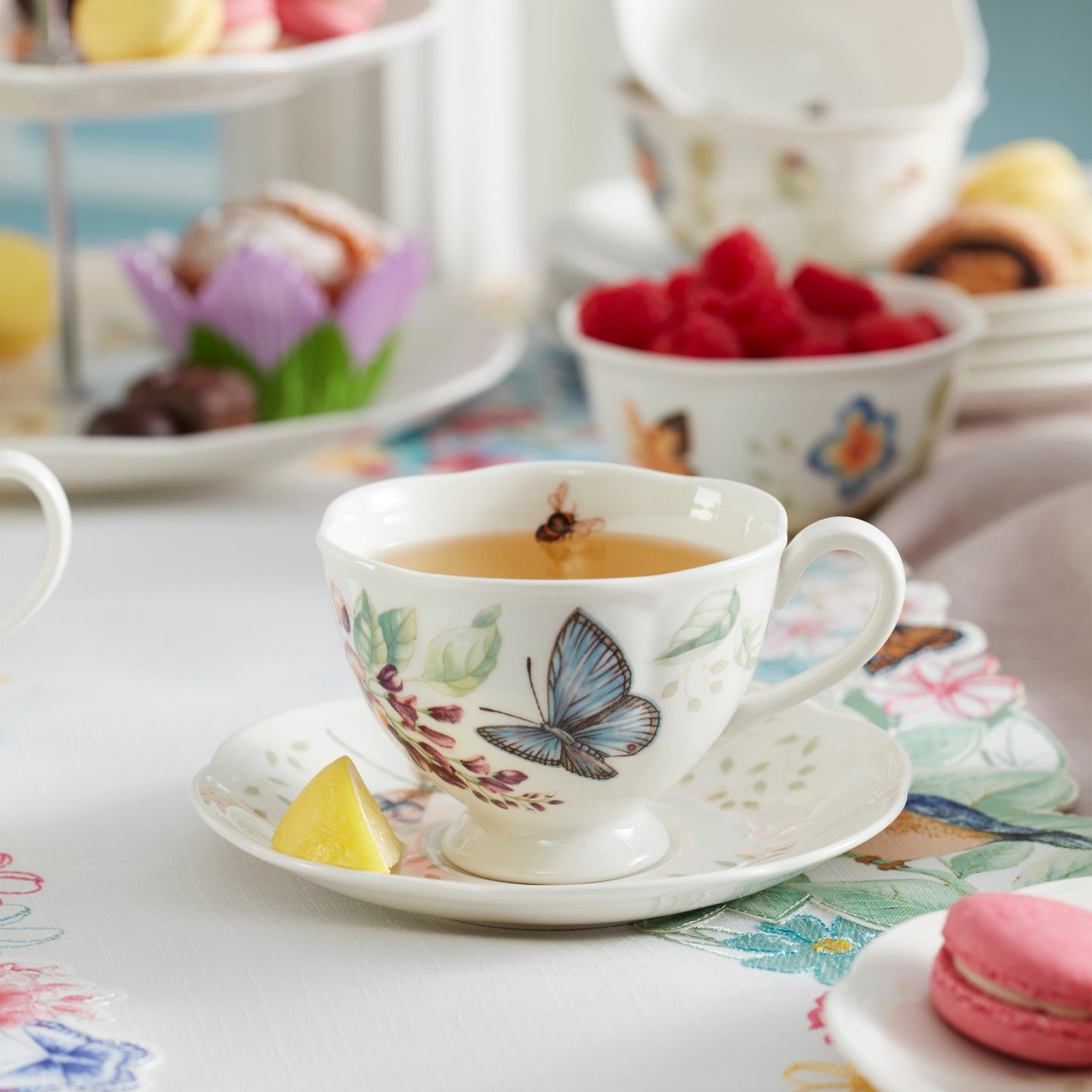 Butterfly Meadow 7-Piece Tea Set VinylsBase
